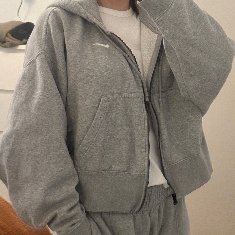Nike Sportswear Gray Sweatpants AND Zip-up Hoodie set